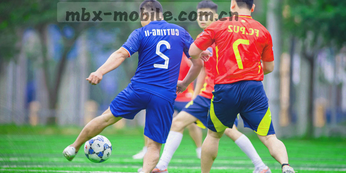 九个版本节点沿时间线依次归档的抽象信息图